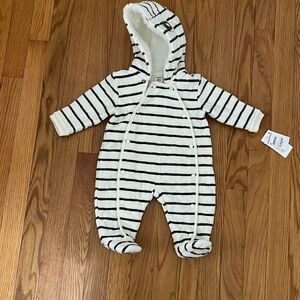 Nordstrom Baby Hooded Bunting in Ivory Egret- Grey Stripe 3 Months